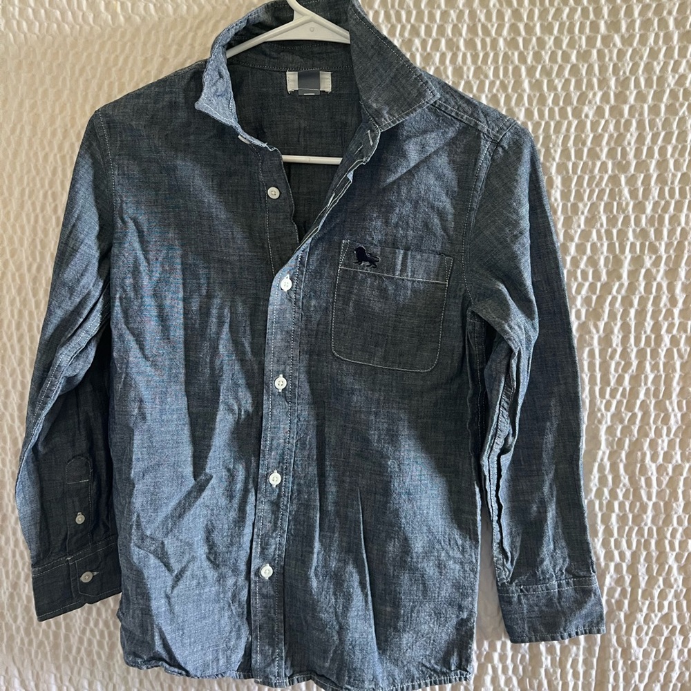Old navy button down - Picture 4 of 4